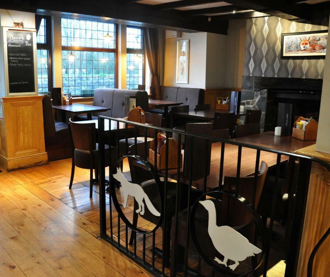 Fox And Goose Inn Brent Knoll Exterior photo